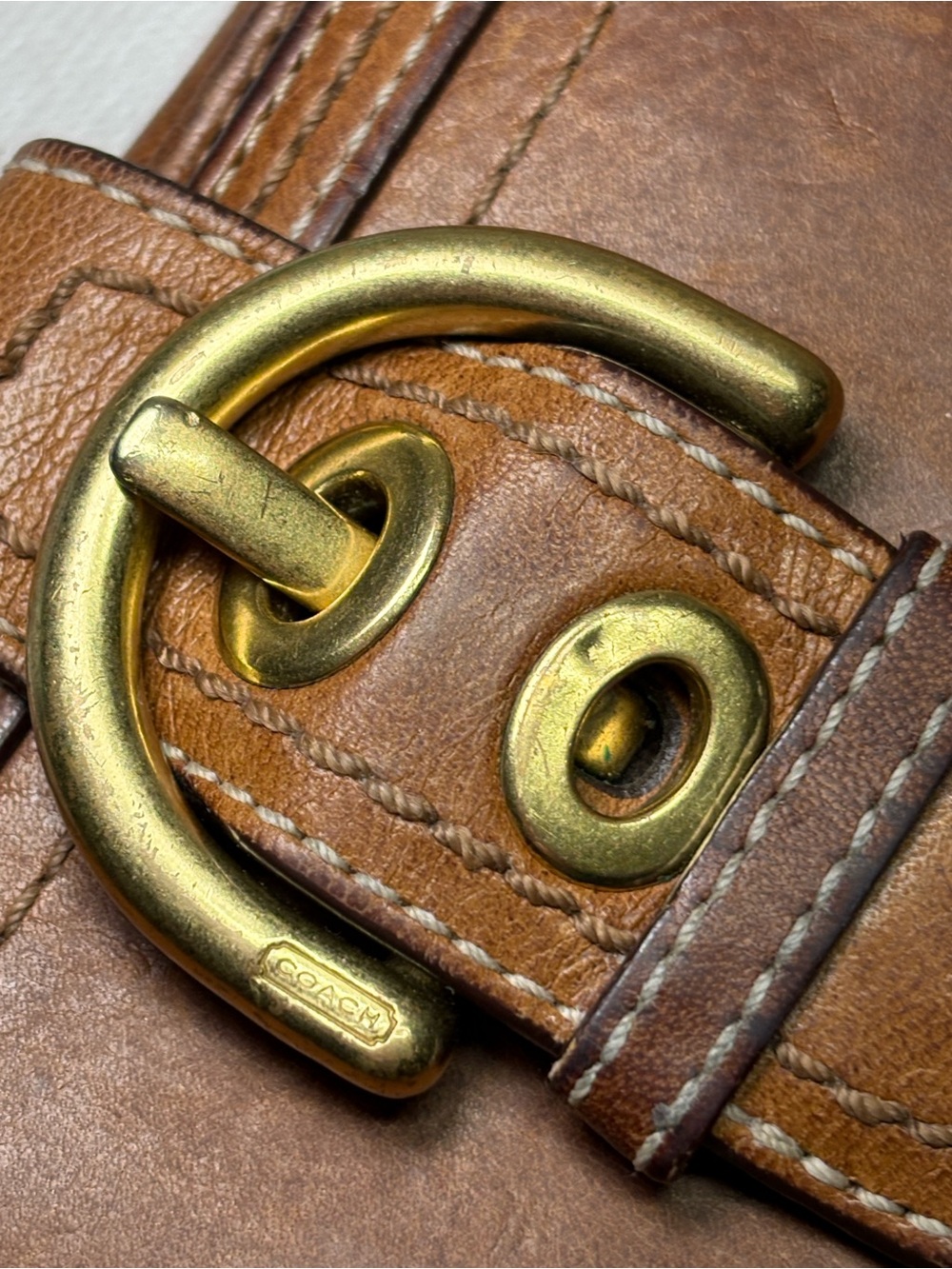 Coach Hamptons Soho Buckle Brown Leather Bifold Compact Wallet - Picture 4 of 12